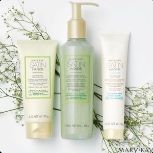 MARY KAY Satin Hands Pampering Set